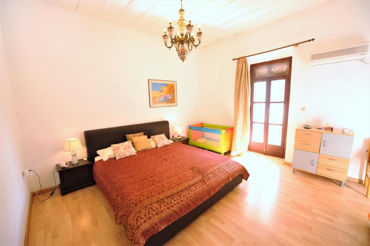 Di Villa Rhodes City
